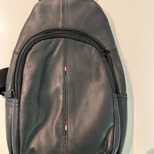 Stylish Black Leather Sling Men's Bag